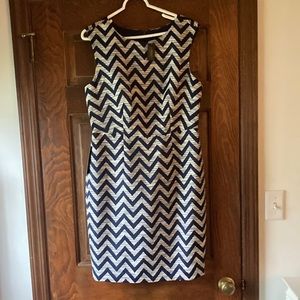 The Limited sheath dress. Navy/cream. Size 10 Tall.